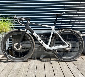 Used Canyon Grail CF SLX 8 Di2 2026 2026 Road & Gravel, White — image 2 of 4