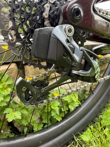 Used Scott Spark 900 2024 2024 Mountainbike, Red, 29 — image 16 of 23