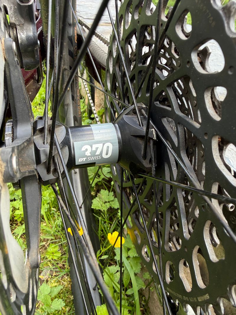 Used Scott Spark 900 2024 2024 Mountainbike, Red, 29 — image 22 of 23