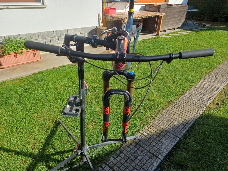 Used Orbea OIZ H30 2021 Frameset 2021 Mountainbike — image 3 of 3