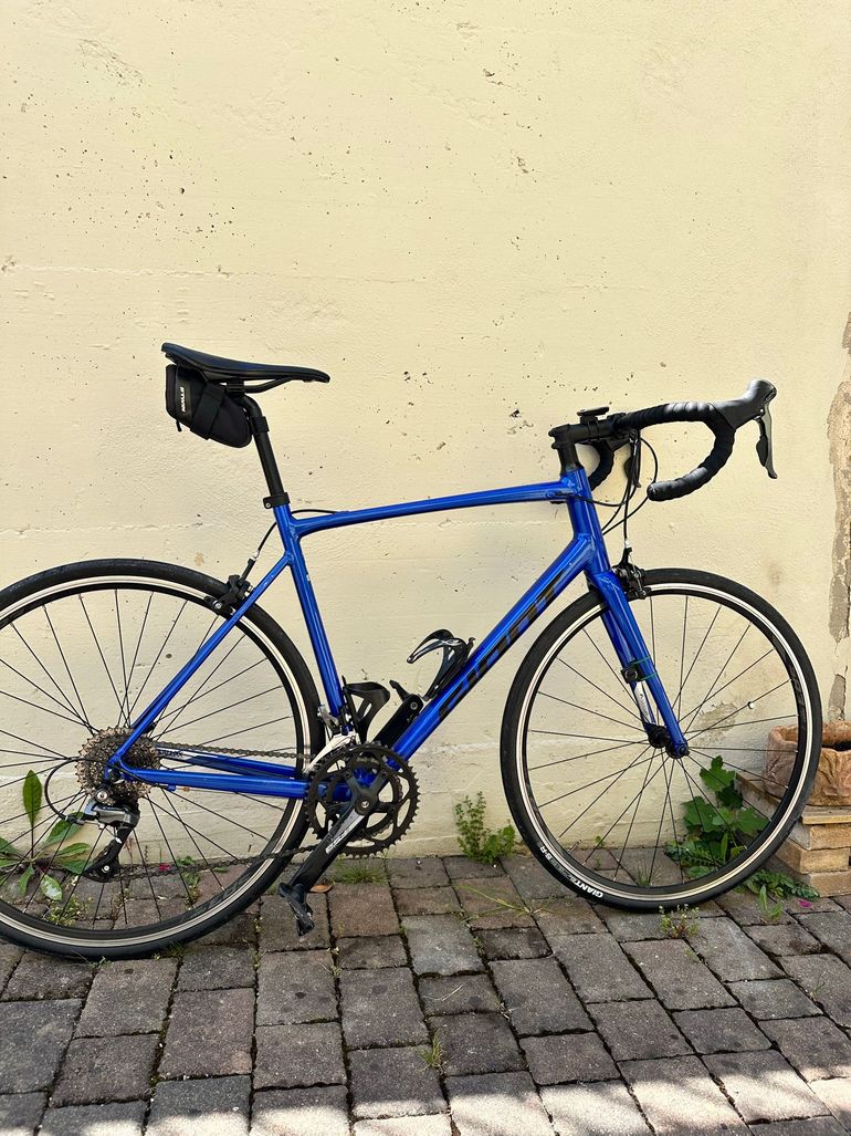 Used Giant Contend 2 2020 2020 Road & Gravel, Blau — image 1 of 7