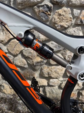 Used Scott Genius Shimano Deore XT 2016 Mountainbike, Light Gray — image 4 of 6