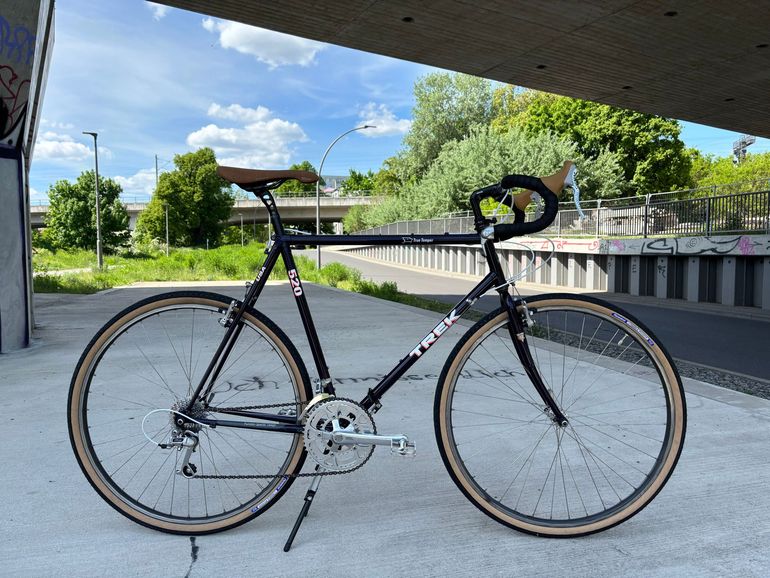 Used Trek 520 Shimano Deore 1980 Road & Gravel, Purple — image 3 of 4