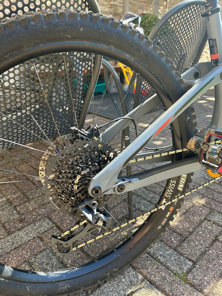 Used Transition Spire Carbon GX 2024 2024 Mountainbike, Light Gray, 29 — image 5 of 8