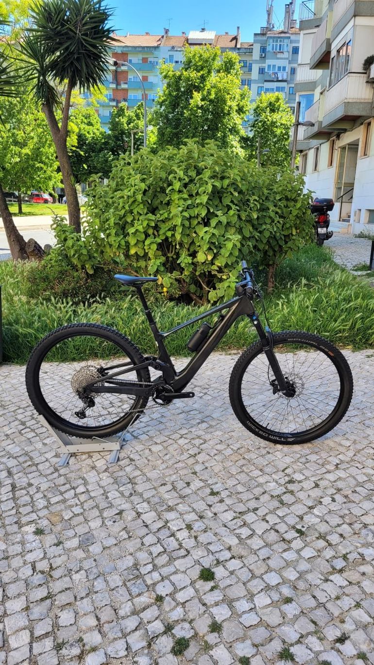 Used Scott Lumen eRIDE 910 2024 2024 Mountainbike, Black, 29 — image 1 of 9