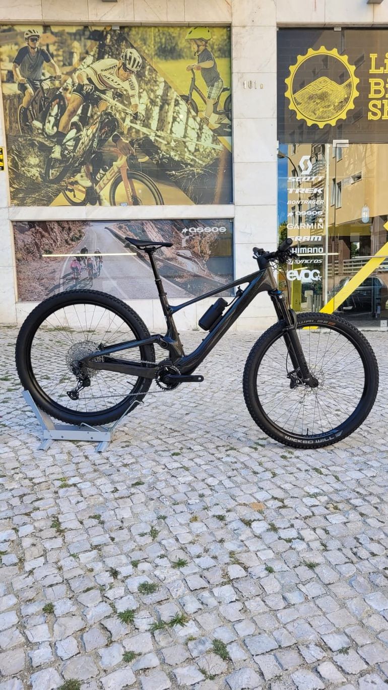 Used Scott Lumen eRIDE 910 2024 2024 Mountainbike, Black, 29 — image 2 of 9