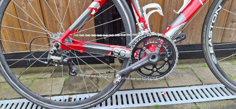 Used BMC BMC Custom Campagnolo Veloce 2016 Road & Gravel, Red — image 3 of 3