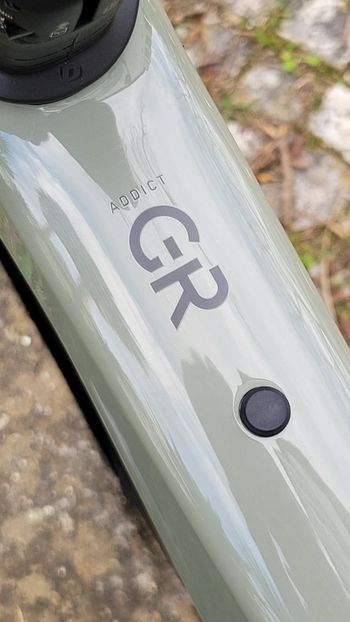 Used Scott Addict Gravel 50 2025 2025 Road & Gravel, Green — image 4 of 5