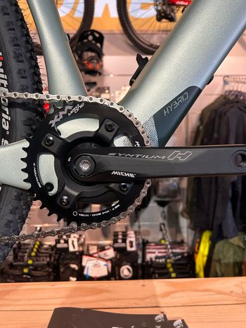 Used Wilier adlar hybrid Wilier adlar hybrid Custom Shimano GRX 2026 Road & Gravel, Light Gray — image 3 of 6