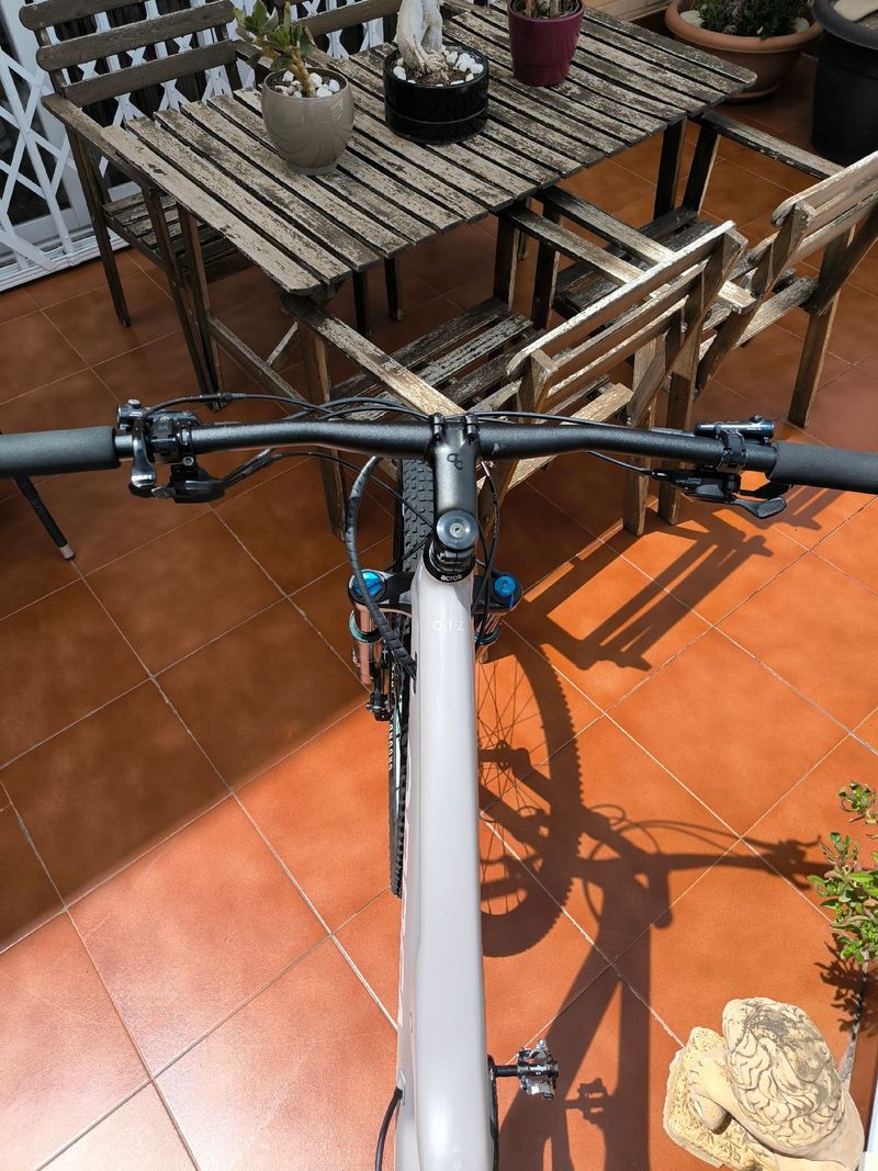 Brugt Orbea OIZ H30 2021 2021 Mountainbike — billede 10 af 10
