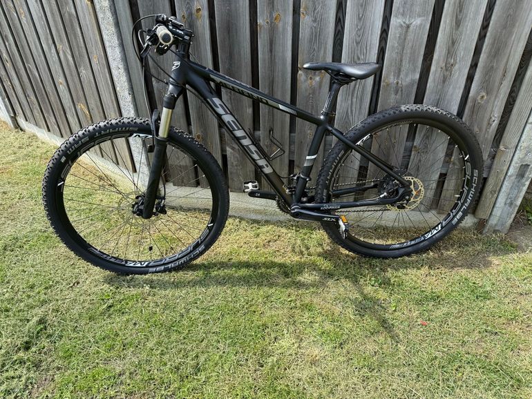 Used Sensa Merano Evo SLE 2022 2022 Mountainbike, Black, 29 — image 5 of 5