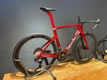 Used Pinarello F7 ULTEGRA 2026 2026 Road & Gravel, Red — image 3 of 8