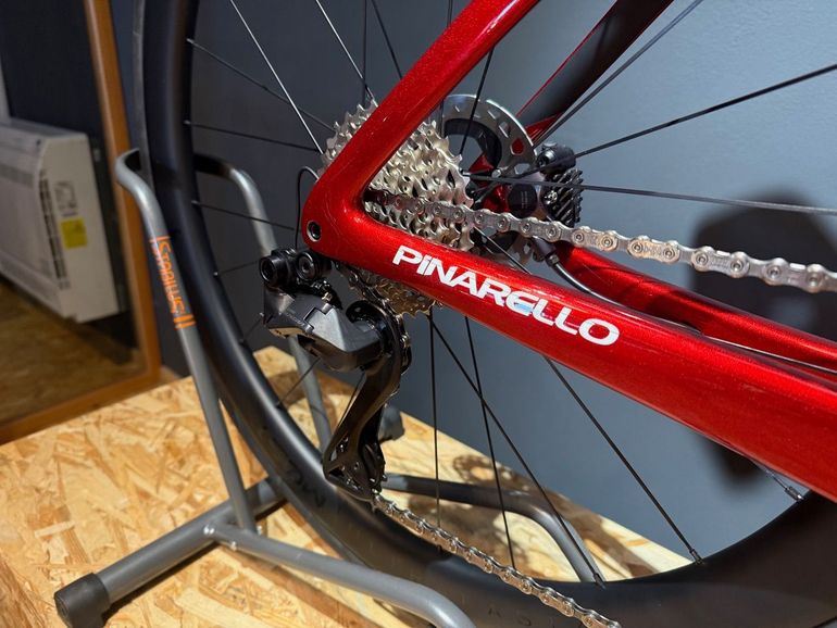Used Pinarello F7 ULTEGRA 2026 2026 Road & Gravel, Red — image 7 of 8