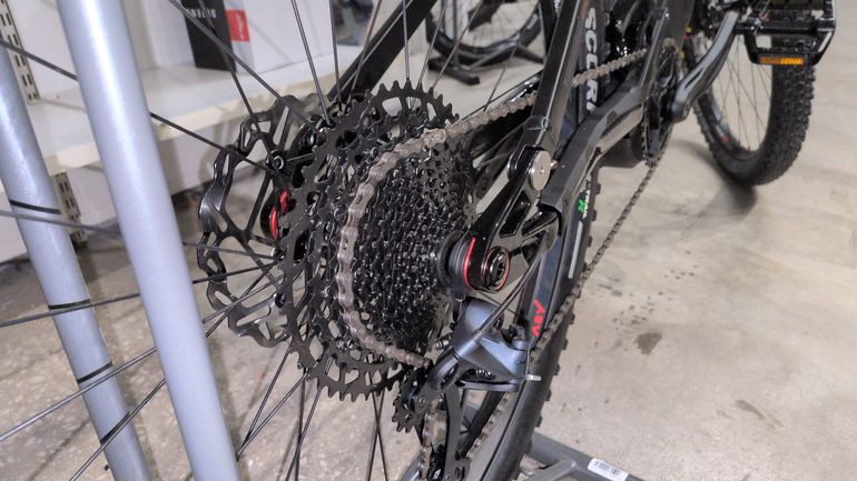Used Fantic XTF 1.6 Carbon Sport 2025 2025 Mountainbike, Negro — image 19 of 23