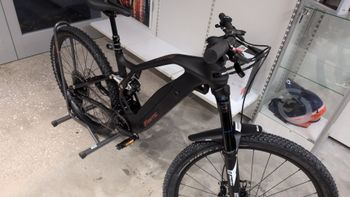 Used Fantic XTF 1.6 Carbon Sport 2025 2025 Mountainbike, Negro — image 17 of 23