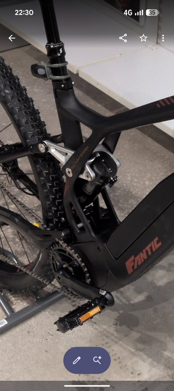 Used Fantic XTF 1.6 Carbon Sport 2025 2025 Mountainbike, Negro — image 14 of 23