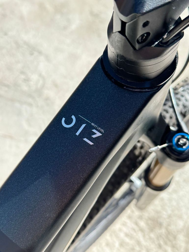 Used Orbea OIZ M10 2023 2023 Mountainbike — image 10 of 12