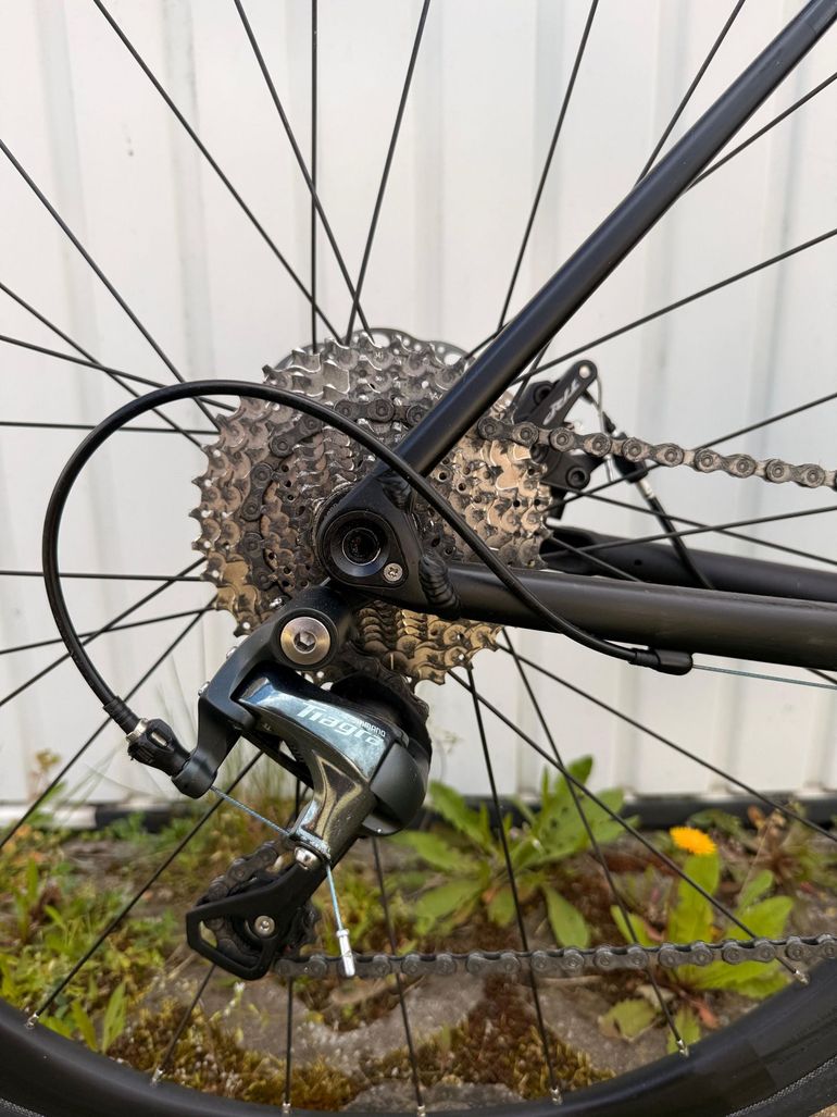 Used CUBE ATTAIN RACE 2024 2024 Road & Gravel — image 2 of 8