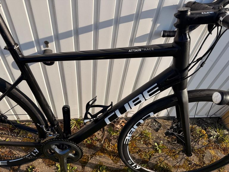 Used CUBE ATTAIN RACE 2024 2024 Road & Gravel — image 3 of 8
