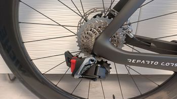 Used Bianchi Oltre SRAM Red eTap AXS 2025 Road & Gravel, Black — image 4 of 7