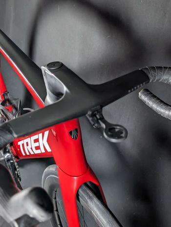 Used Trek Madone SLR 9 Gen 7 2024 2024 Road & Gravel, Red — image 19 of 22