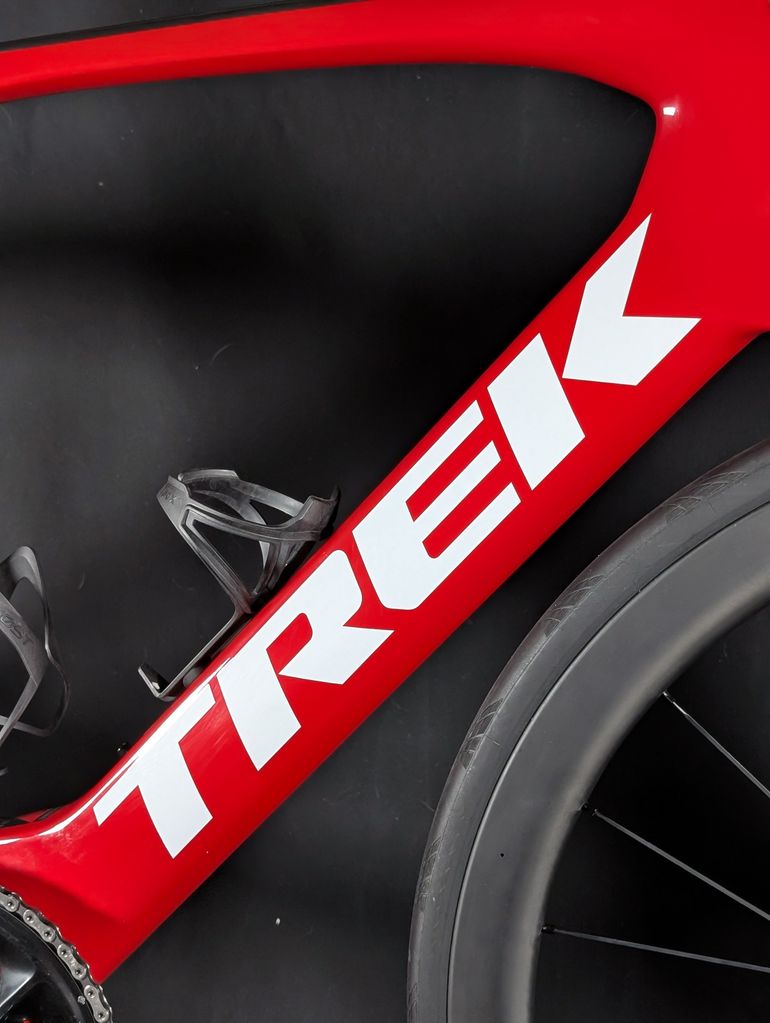 Used Trek Madone SLR 9 Gen 7 2024 2024 Road & Gravel, Red — image 11 of 22