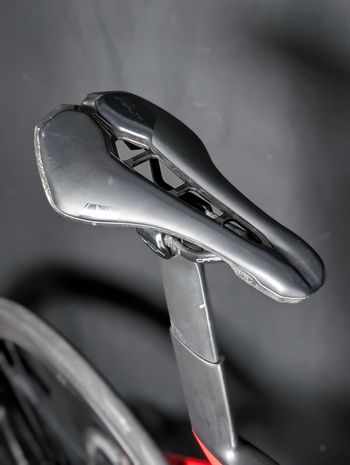 Used Trek Madone SLR 9 Gen 7 2024 2024 Road & Gravel, Red — image 20 of 22