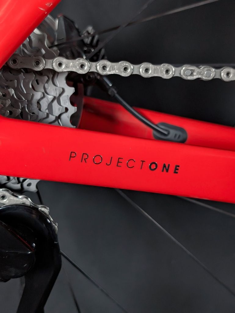 Used Trek Madone SLR 9 Gen 7 2024 2024 Road & Gravel, Red — image 12 of 22