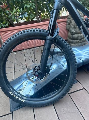 Used YT Industries Jeffsy Primus 24 2022 2022 Youth — image 4 of 6