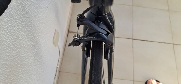 Used Canyon Ultimate CF SLX 8.0 Di2 2020 2020 Road & Gravel, Blue — image 7 of 17