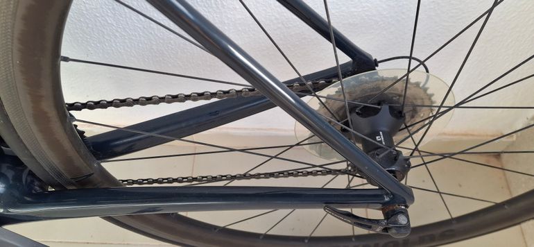 Used Canyon Ultimate CF SLX 8.0 Di2 2020 2020 Road & Gravel, Blue — image 5 of 17