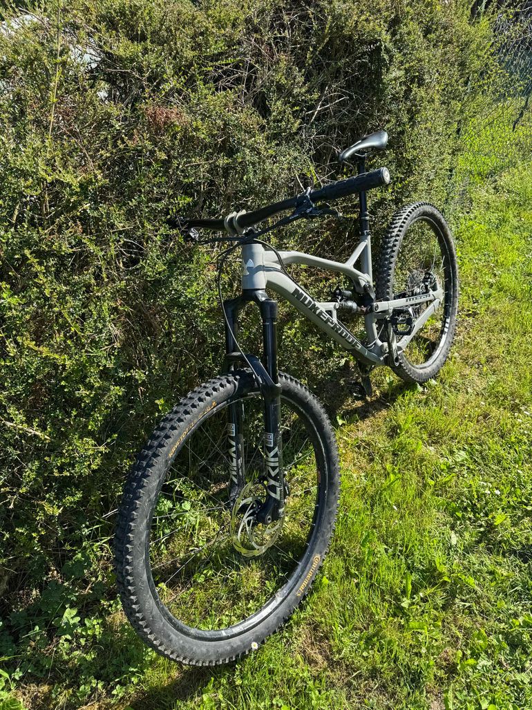 Used Nukeproof Mega Sram Eagle Transmission X0 2020 Mountainbike — image 6 of 7