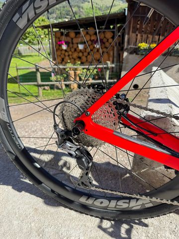 Used Noko Custom Shimano GRX 2025 Road & Gravel, Red — image 3 of 9