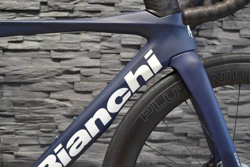 Used Bianchi Oltre Comp 2026 Road & Gravel, Blue — image 2 of 3