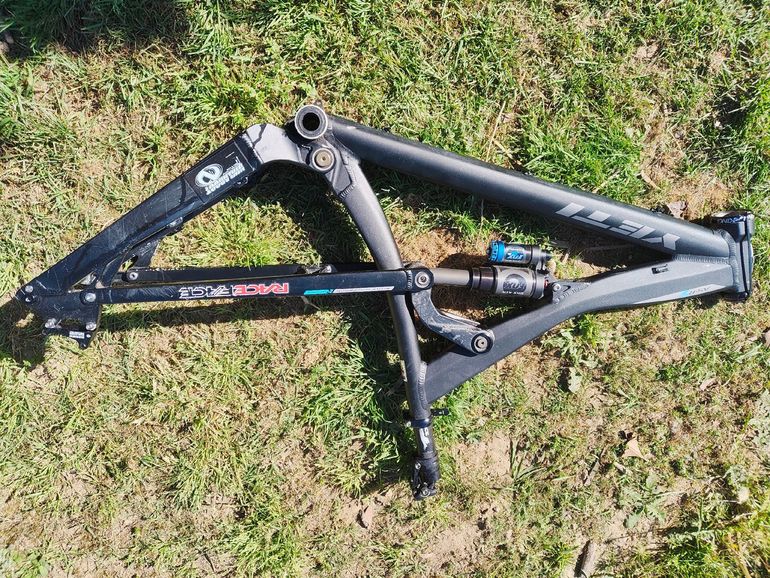 Used Yeti Yeti Custom Frameset 2011 Mountainbike — image 2 of 13