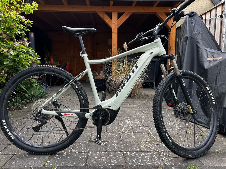 Used Giant Fathom E+ 2 2022 2022 Mountainbike, Green, 29 — image 1 of 6