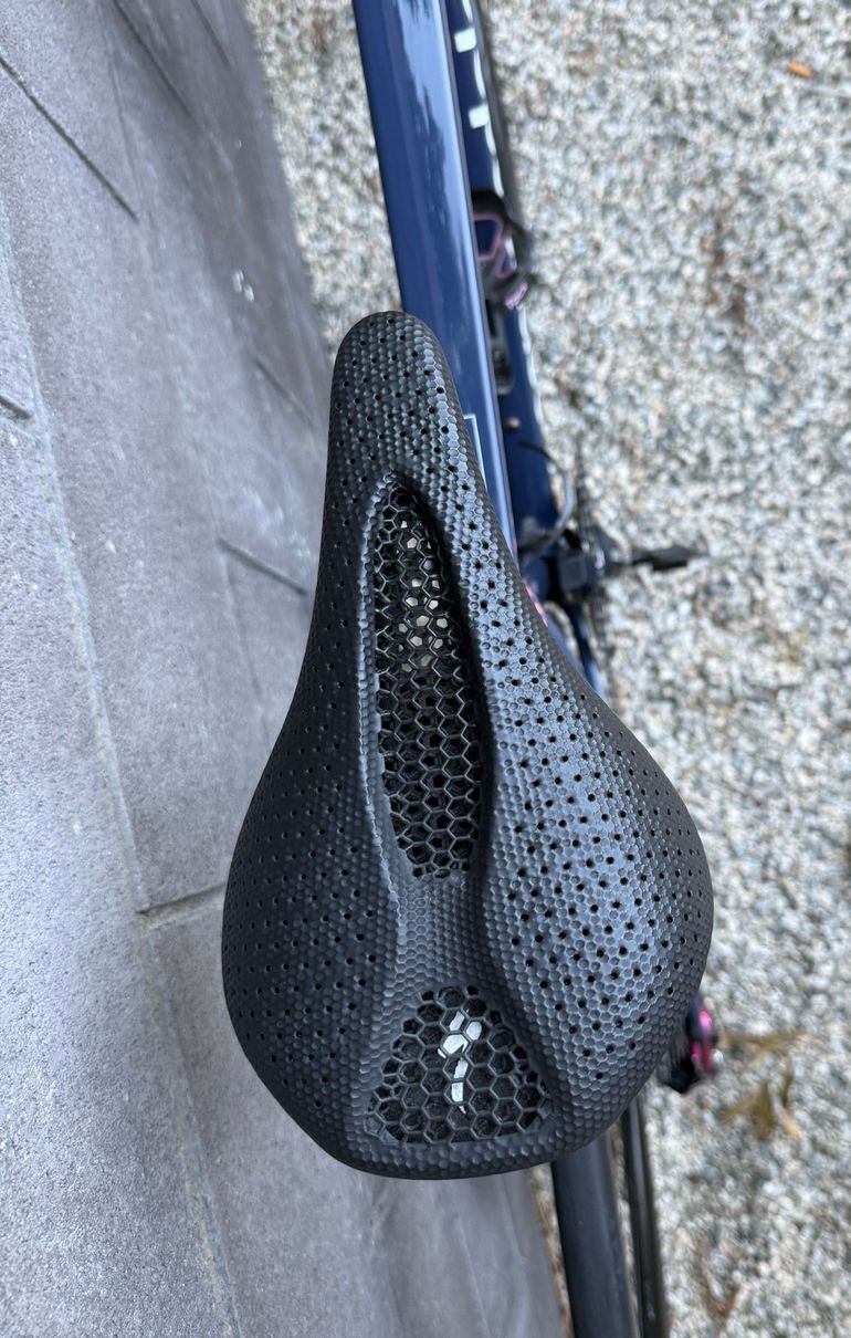 Used Cannondale SuperSix EVO Hi-MOD Disc Dura-Ace Di2 2021 2021 Road & Gravel, Blue — image 4 of 7