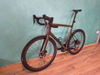 Used Specialized S-Works Tarmac SL8 - Shimano Dura-Ace Di2 2025 2025 Road & Gravel, Green — image 10 of 10