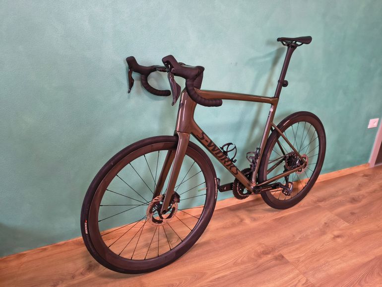 Used Specialized S-Works Tarmac SL8 - Shimano Dura-Ace Di2 2025 2025 Road & Gravel, Green — image 10 of 10