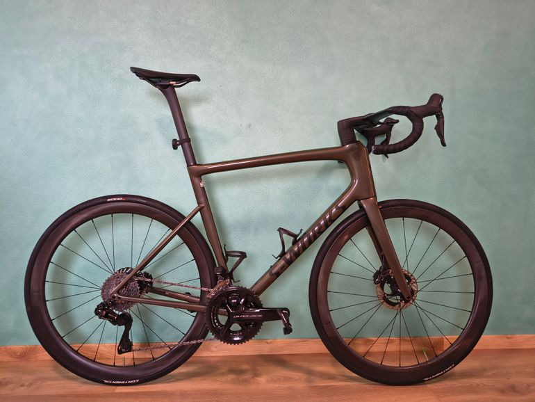 Used Specialized S-Works Tarmac SL8 - Shimano Dura-Ace Di2 2025 2025 Road & Gravel, Green — image 1 of 10