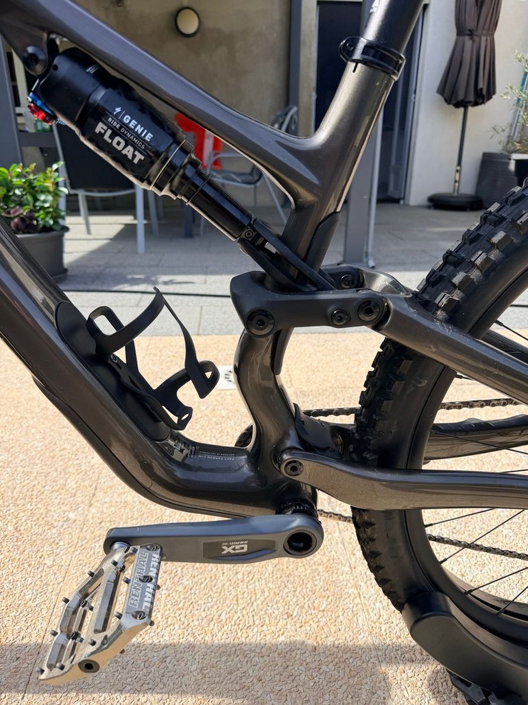 Used Specialized Stumpjumper 15 Expert 2025 2025 Mountainbike, Black, 29, 27.5 — image 6 of 7