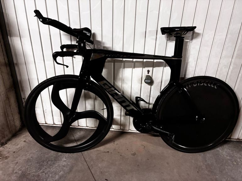 Used Giant Trinity Advanced Pro 1 2021 2021 Road & Gravel, Black — image 2 of 9