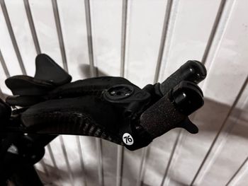 Used Giant Trinity Advanced Pro 1 2021 2021 Road & Gravel, Black — image 7 of 9