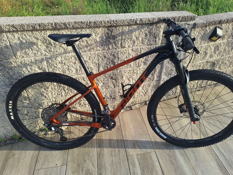 Used Giant XTC, Advanced 29 2 2022 2022 Mountainbike — image 1 of 5