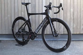 Used Bianchi Oltre PRO SRAM FORCE ETAP AXS 2025 2025 Road & Gravel — image 2 of 4