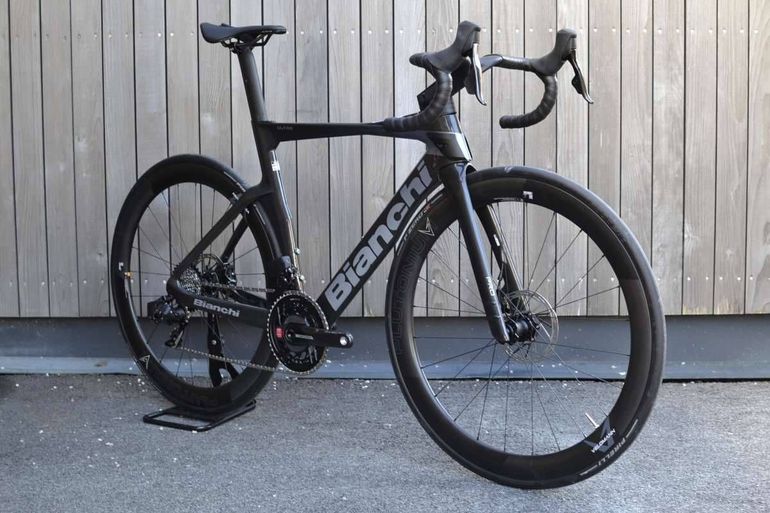 Used Bianchi Oltre PRO SRAM FORCE ETAP AXS 2025 2025 Road & Gravel — image 2 of 4