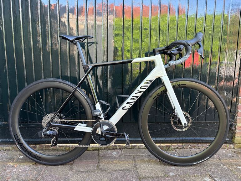 Used Canyon Ultimate CF SL 7 AXS 2023 2023 Road & Gravel, White — image 1 of 10