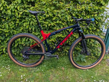Used Trek Supercaliber 9.8 GX AXS 2021 2021 Mountainbike, Red, 29 — image 5 of 5