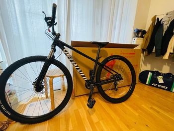 Used Specialized Rockhopper Sport 2024 2024 Mountainbike, Black, 27.5, 29 — image 3 of 3