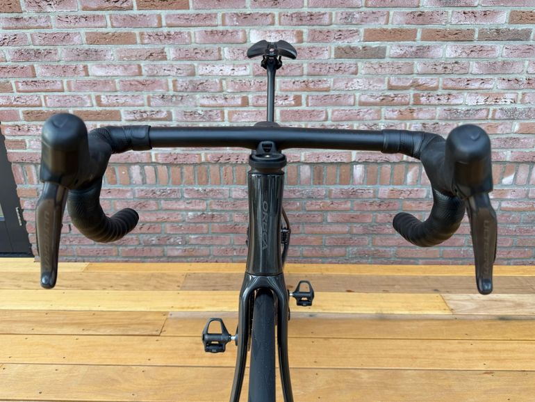 Used Orbea ORCA AERO M20iLTD 2023 2023 Road & Gravel, Negro — image 6 of 7